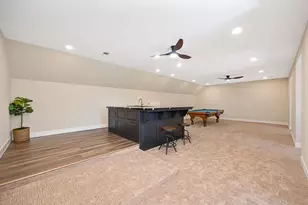 898 Lake Front Dr, Sacramento, CA 95831 - Photo 39