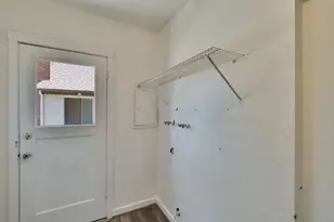 2565 14th St, Sacramento, CA 95818 - Photo 25