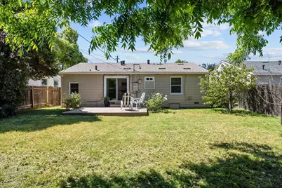 1501 Dickson Street, Sacramento, CA 95822 - Photo 17