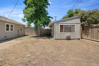 1719 Roselawn Avenue, Stockton, CA 95204 - Photo 35