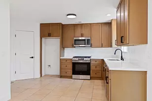 1646 E 8th St, Stockton, CA 95206 - Photo 13