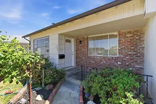 2621 Fernandez Dr, Sacramento, CA 95822 - Photo 3