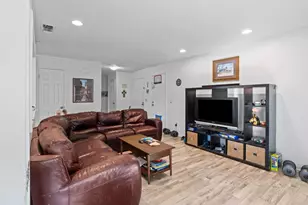 7025 Woodrick Way, Sacramento, CA 95842 - Photo 19