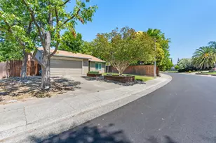 7025 Woodrick Way, Sacramento, CA 95842 - Photo 9