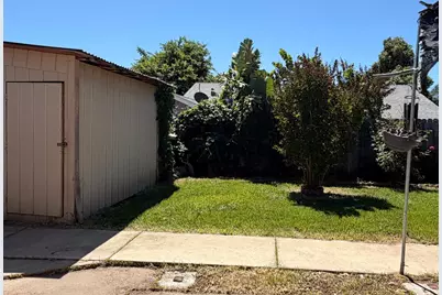 4480 Lineras Way, Sacramento, CA 95823 - Photo 13