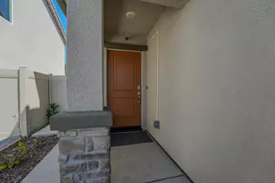 7705 Forestdale Wy, Elk Grove, CA 95758 - Photo 3
