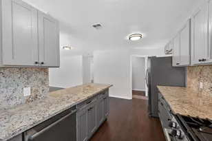 2820 Branch St, Sacramento, CA 95815 - Photo 13
