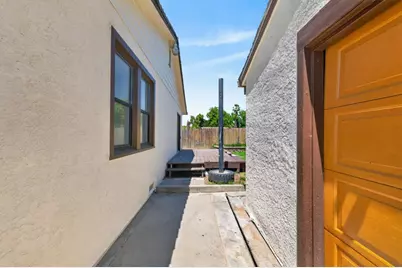2820 Branch Street, Sacramento, CA 95815 - Photo 39