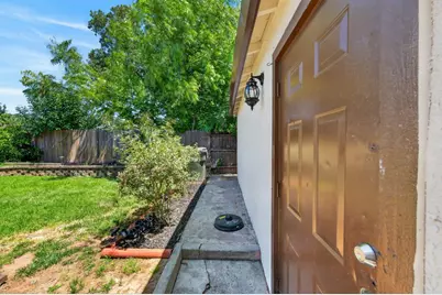 2820 Branch Street, Sacramento, CA 95815 - Photo 49