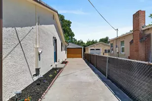 2820 Branch St, Sacramento, CA 95815 - Photo 37