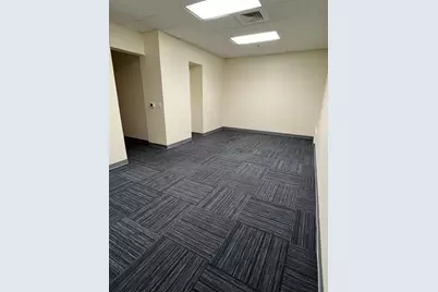 460 W Larch Road #B19/, Tracy, CA 95304 - Photo 5