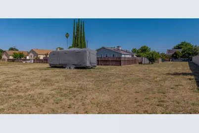 456 E Gerard Avenue, Merced, CA 95341 - Photo 19