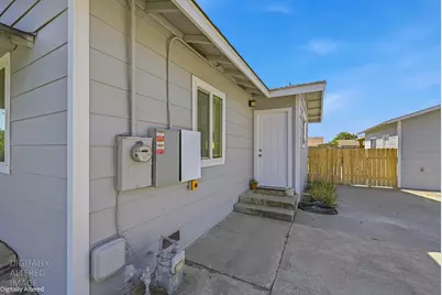 456 E Gerard Avenue, Merced, CA 95341 - Photo 11