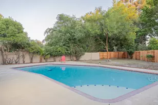 5994 Jeanine Dr, Sacramento, CA 95842 - Photo 41