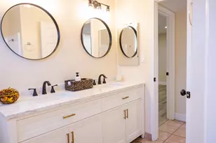 5994 Jeanine Dr, Sacramento, CA 95842 - Photo 5