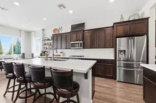 10337 Dynamic Wy, Elk Grove, CA 95757 - Photo 9
