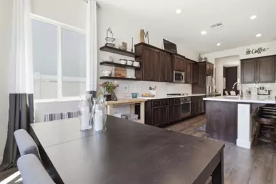 10337 Dynamic Way, Elk Grove, CA 95757 - Photo 13