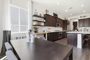 10337 Dynamic Wy, Elk Grove, CA 95757 - Photo 13