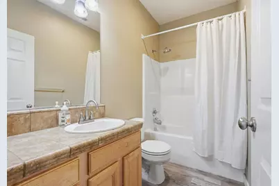 3301 N Park Drive #2212, Sacramento, CA 95835 - Photo 9