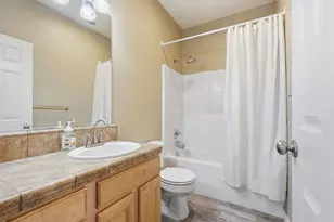 3301 N Park Dr, Sacramento, CA 95835 - Photo 9