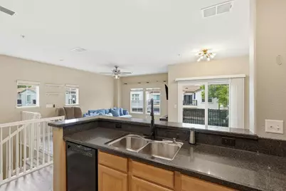 3301 N Park Drive #2212, Sacramento, CA 95835 - Photo 17