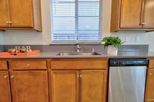498 Central Pacific St, Lathrop, CA 95330 - Photo 33