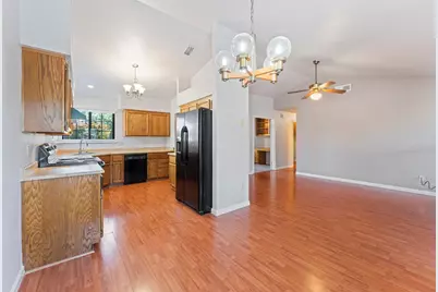 4802 Hinchman Way, Sacramento, CA 95823 - Photo 7