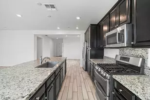 9362 Bear Grass Cir, Sacramento, CA 95829 - Photo 9