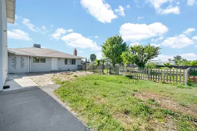 6515 W 4th Street, Rio Linda, CA 95673 - Photo 7