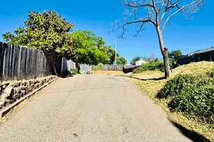 1194 Wesley Ln, Auburn, CA 95603 - Photo 41