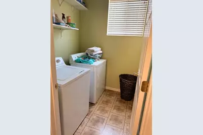 524 E Aldrich Avenue, Livingston, CA 95334 - Photo 17