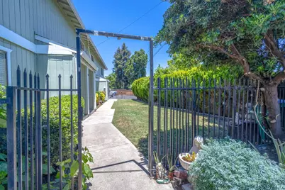 3353 Telegraph Avenue, Stockton, CA 95204 - Photo 3