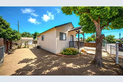 253 West Avenue, Oakdale, CA 95361 - Photo 7