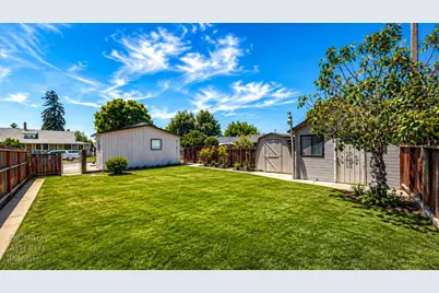 253 West Avenue, Oakdale, CA 95361 - Photo 27