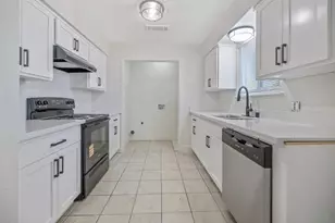 2251 E Clay Ave, Fresno, CA 93701 - Photo 9