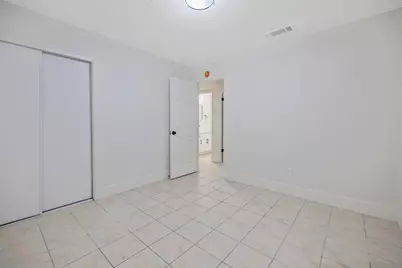 2251 E Clay Avenue, Fresno, CA 93701 - Photo 23