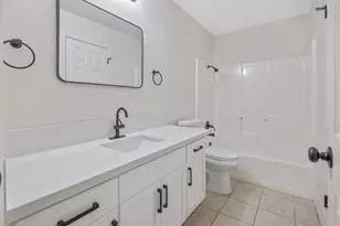 2251 E Clay Ave, Fresno, CA 93701 - Photo 17
