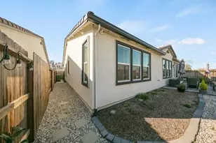 7447 Darque Wy, Elk Grove, CA 95757 - Photo 11