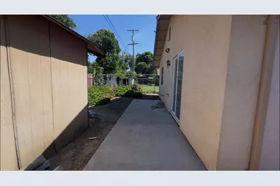 2428 Young Avenue, Stockton, CA 95205 - Photo 33