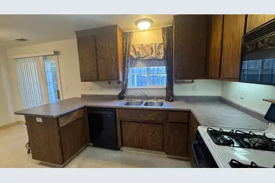 2428 Young Avenue, Stockton, CA 95205 - Photo 9