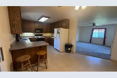 2428 Young Avenue, Stockton, CA 95205 - Photo 7