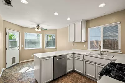 2911 Twin Creeks Lane, Rocklin, CA 95677 - Photo 11