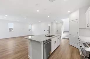 1530 N Central Pkwy, Mountain House, CA 95391 - Photo 3