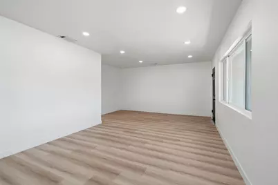 201 Barozzi Avenue, Modesto, CA 95351 - Photo 17