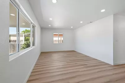 201 Barozzi Avenue, Modesto, CA 95351 - Photo 15