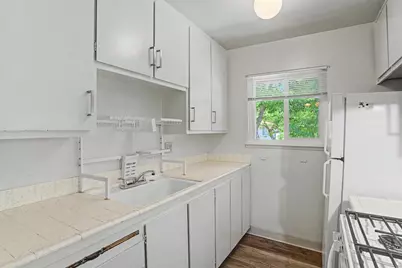 1703 Donner #4, Davis, CA 95618 - Photo 3