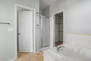 2911 Macon Dr, Sacramento, CA 95835 - Photo 27