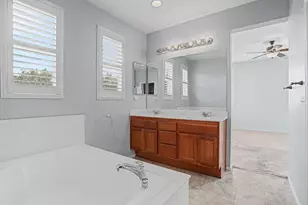 2911 Macon Dr, Sacramento, CA 95835 - Photo 29