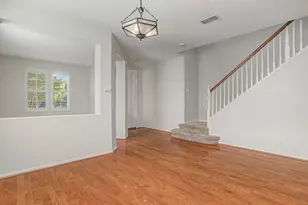 2911 Macon Dr, Sacramento, CA 95835 - Photo 13