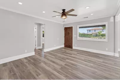634 E Harney Lane, Lodi, CA 95242 - Photo 5